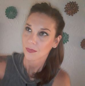 Meet your Posher, Marissa